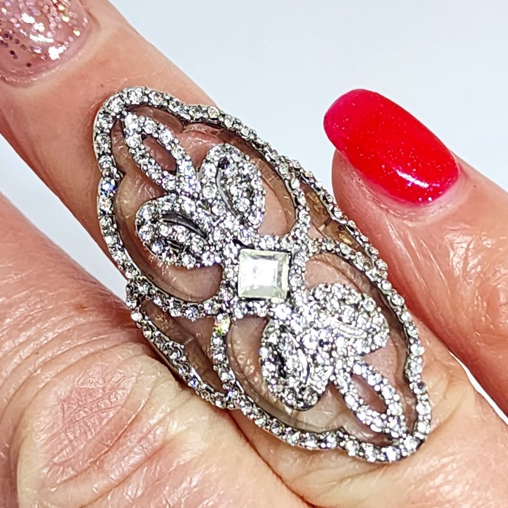 Victorian Style Pave White Rhinestone Dressy Silver Statement Cocktail Ring SZ 5 - Picture 3 of 10